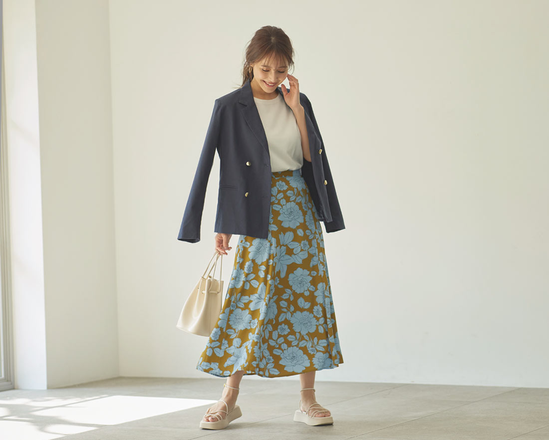 石川理咲子さんが着る春コーデ