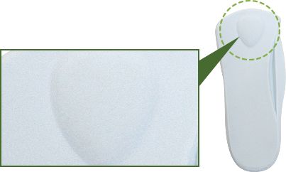 厚くなっている中央のパット部分を拡大した図